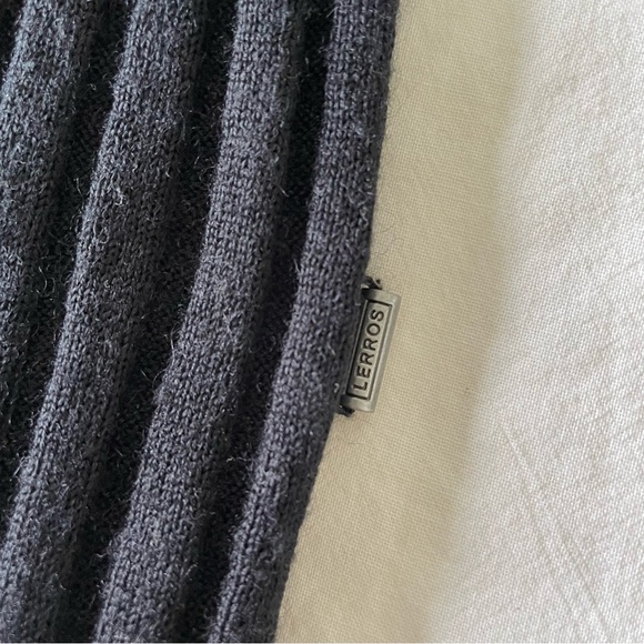 Ribbed Black Turtleneck Top - Picture 5 of 5